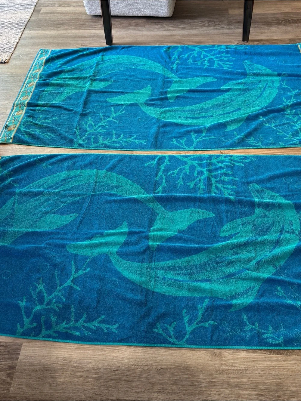 Nobility 100% cotton beach towel made in India dolphins, starfish, coral EUC